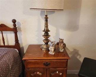 Another brass lamp and more owls