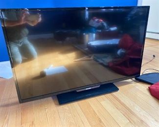 48" Phillips TV