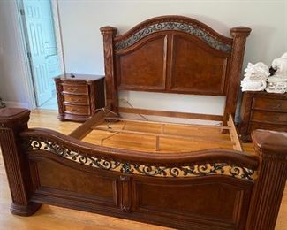 King bed set with two side dressers, a mirrored dresser and an armoir.