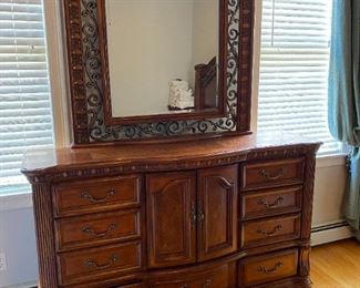 Full Dresser with mirror