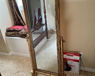dressing mirror