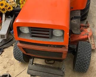 Ariens GT20 Yard Tractor with Attachments.