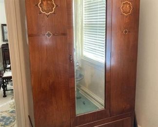 Wardrobe with Inlay and Mirror