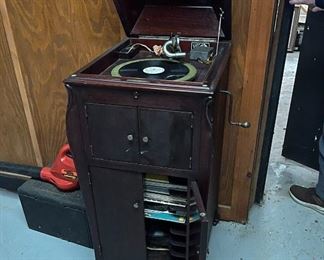 Victor Talking Machine with Records.