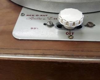 Rek-o-kut turntable
