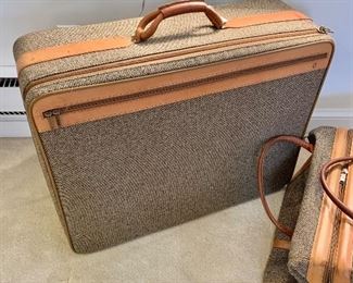Vintage Hartman suiitcase