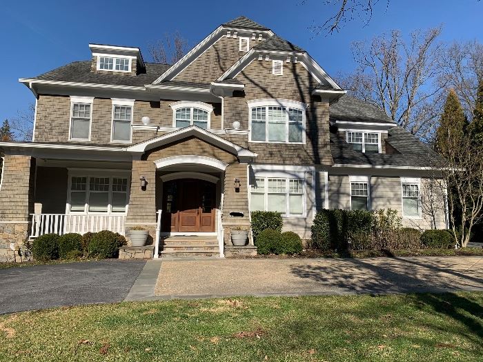 Beautiful Bethesda Downsizing Sale! starts on 3/2/2023