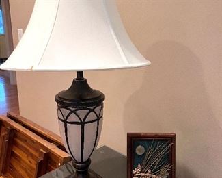 3-way table lamp - lights on top, on bottom or both