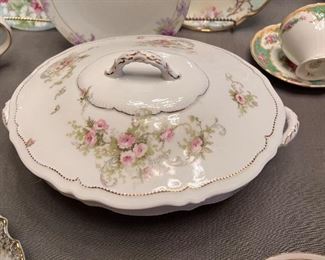 O&EG Royal - Austria vegetable casserole dish w/lid