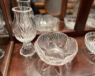 Crystal bowl and vase 