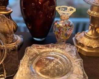 8 Vtg. Etched square plates