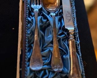 Vtg. E. Jern  Aktiebolag - Eskilstuna - silver plate flatware set w/box