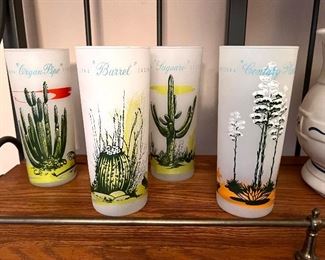 4 of 8 Vtg. Frosted Arizona state glasses 