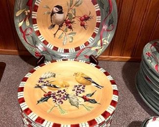 Lenox Winter Greetings Everyday - Goldfinch Christmas plates
