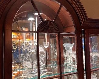 Pennsylvania House formal lighted dining room hutch w/glass shelves 