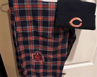 Chicago Bears flannel pants and hat 