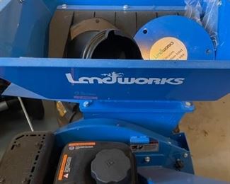 Landworks GUO009 7HP 3 in 1 Multi-Function 3" Inch Max Capacity Wood Chipper Shredder Mulcher - New, needs replacement part.