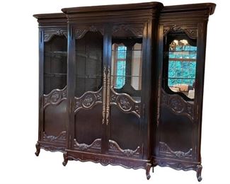 $6,400 USD      Phyllis Morris Courtesan French Provincial 3 Pc Armoire RS157-6      Description: An imposing ornate Phyllis Morris French Provincial 3 piece cabinet with rich hues, fine wood graining, wonderful patina and elaborate brass hardware. The armoire is capped with a deeply-carved, stepped-out cornice and 4 full length doors with elegant decorative arching and elaborate carving. The doors are outfitted with a highly refined chicken wire reveal, door-length brass hinges. The cabinet sits on a charmingly carved serpentine apron that melds seamlessly into the cabinet’s short cabriole legs.
This is a large, imposing armoire that can be partially disassembled for ease of transport.
Condition: Very good condition. A few areas of paint chips on inside.  Not visible when doors are closed
Dimensions: 105 x 25 x 91"H
Local pick up Bethesda, MD.  Located on main floor.  Please contact us for shipper suggestions.      https://goodbyhello.com/products/armoire-rs157-6?_pos=13&_sid=227