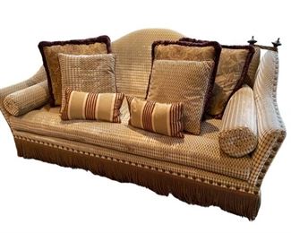 $2430 USD       Century Furniture English Knole Fringed Bottom Sofa RS157-1       Description:  The Knole settee was first created in the 17th century for use at the grand Knole English country house in Kent. It was originally intended as an elegant throne upon which the monarch could sit when receiving visitors.
Like the original version, this settee is upholstered in a muted tonal geo print and boasts supremely elegant detailing. Included studded welt,  a traditional fringe skirt, exposed wood finials, and decorative braided cord with tassels all give the piece an unmistakably regal aire.
This style is fun, supremely elegant, and timeless. It's anchored rooms in castles and country homes throughout Europe, in the poshest of hotels like New York's Gramercy Park, and celebrity homes like that of Vivien Leigh and Laurence Olivier. 
Condition: Excellent
Dimensions: 92 x 43 x 44"H
Local pick up Bethesda, MD.  Located on main floor.  Please contact us for shipper suggestions.       h