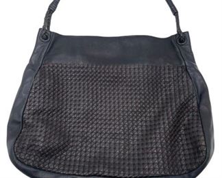 $160 - Bottega Veneta Black Leather Handbag Purse w dust cover JS45-11400                                                                             Classic Woven Design of Bottega Veneta.  Wear it for these occasions: at the office, aperitif with friends, dinner with friends, working lunch, Sunday brunch. Ideal for your style stylish. Leather Handbag Purse made in Italy. 

Size : 17"W x 13.5"H

Location : Bethesda, MD


Condition Desc. : Shows minor signs of wear but in good condition.  Please refer to photos for a more detailed look at condition. We make every attempt to list and photograph any defects or signs of wear that are significant to this sale.