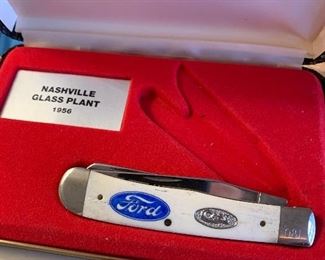 1986 Ford Nashville Glass Plant Case knife in box