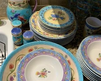 pastel dinnerware Birds and Bees by Sango