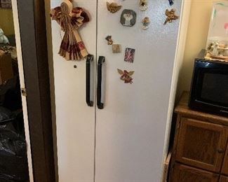 side by side refrigerator in second kitchen