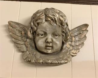 Large plaster or resin angel