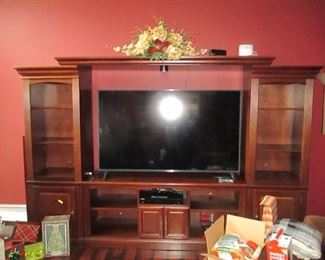 Ethan Allen wall Unit (TV Not For Sale)