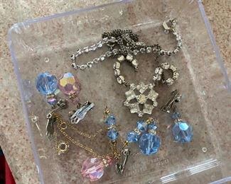 assorted jewelry