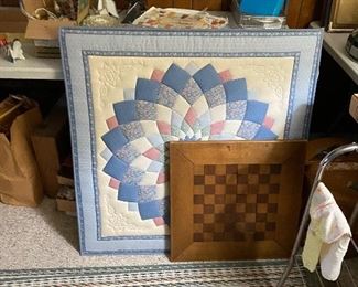 Checker/chess board
