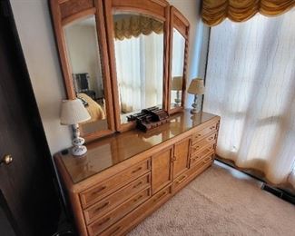 DRESSER WITH GLASS TOP