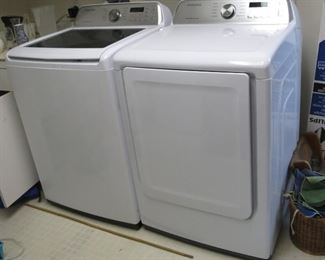 Samsung White Washer & Dryer