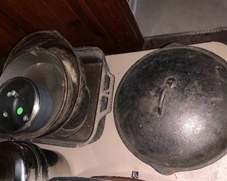 Dutch oven sold, large CI pan sold