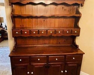 2_____$700 
Ethan Allen curio cabinet 
61Lx19Lx78L&nbsp;