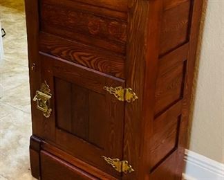 6_____$895 
Grand Ice Chest cooler vintage Oak case
25Wx16Dx39H