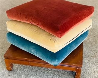 9_____$160
Japanese Rosewood Chessboard w/3 Velvet Pillows 
25x25x7H
