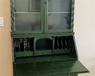 11_____$395
Green Sheraton Secretary Desk
32Wx16Dx75H