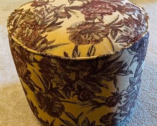 22_____$50
Round Floral Ottoman 21x18H