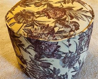 22_____$50
Round Floral Ottoman 21x18H