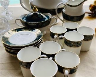 45______$225 pattern Carlyle
Royal Doulton Coffee and Tea Set
8cups /5saucer
Lidded sugar
Creamer
Tea urn
Coffee urn