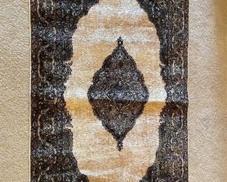 $120 - 3 x 5 persian rug (1960's) recently cleaned. Silk/wool. 