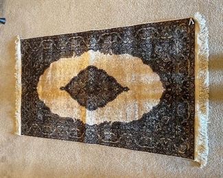 $120 - 3 x 5 persian rug (1960's) recently cleaned. Silk/wool. 