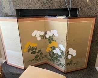 $100 - Oriental screen