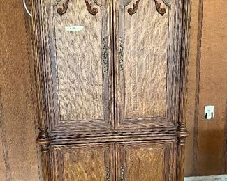 TV Armoire