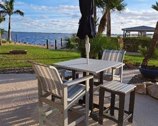 Fabulous outdoor set with umbrella