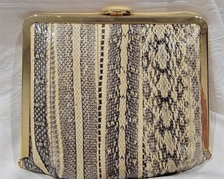 Purse 11 snakeskin Hong Kong vintage purse gently used and clean in and out 
8 X 7 