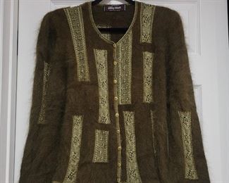 Clothing 18 Annyblatt knitted Angora sweater no size on it.  I believe a large med to a small large.  Good gently used condition 