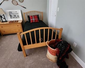 Storehouse Twin/Bunkbeds