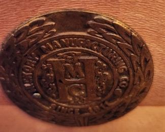 Hickory Manufacturing Co. Chest